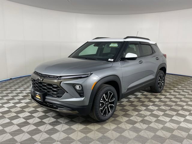 New 2026 Chevrolet TrailBlazer ACTIV w/ Convenience Package AWD/4WD image 1