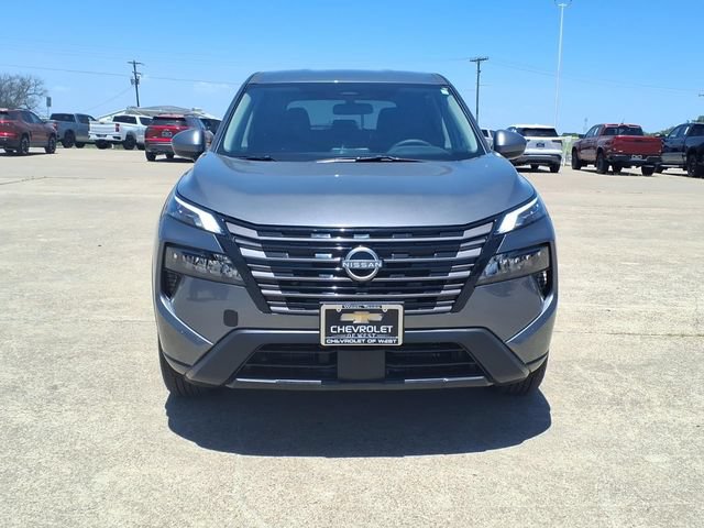Used 2026 Nissan Rogue SV w/ Cold Weather Package AWD/4WD image 2