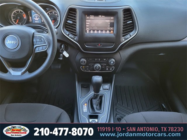 Used 2019 Jeep Cherokee Latitude w/ Popular Appearance Group image 14