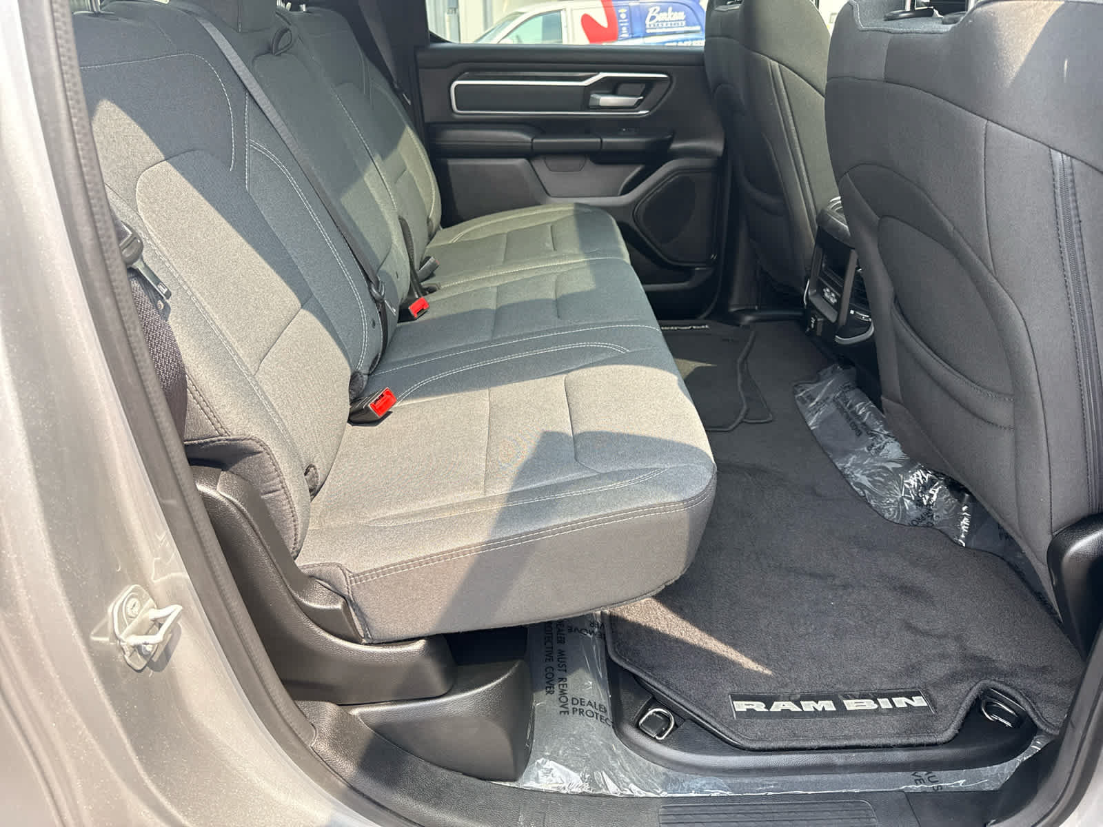 Used 2022 RAM 1500 Big Horn AWD/4WD image 14