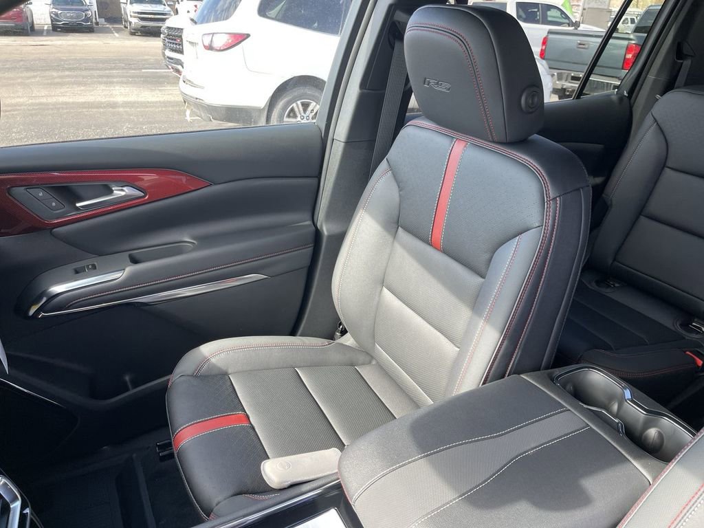 New 2026 Chevrolet Traverse RS w/ LPO, Floor Liner Package image 26