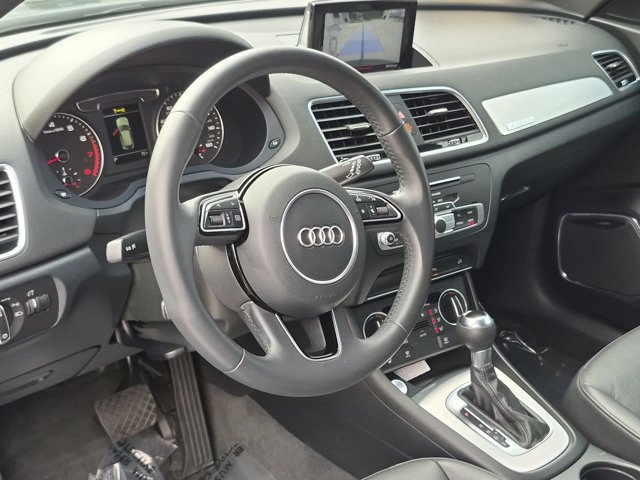 Used 2018 Audi Q3 2.0T Premium Plus w/ Premium Plus Package AWD/4WD image 12