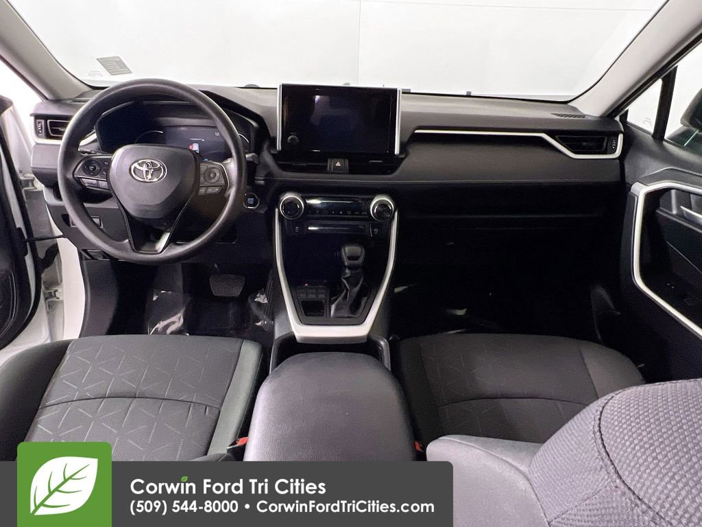 Used 2023 Toyota RAV4 XLE image 7