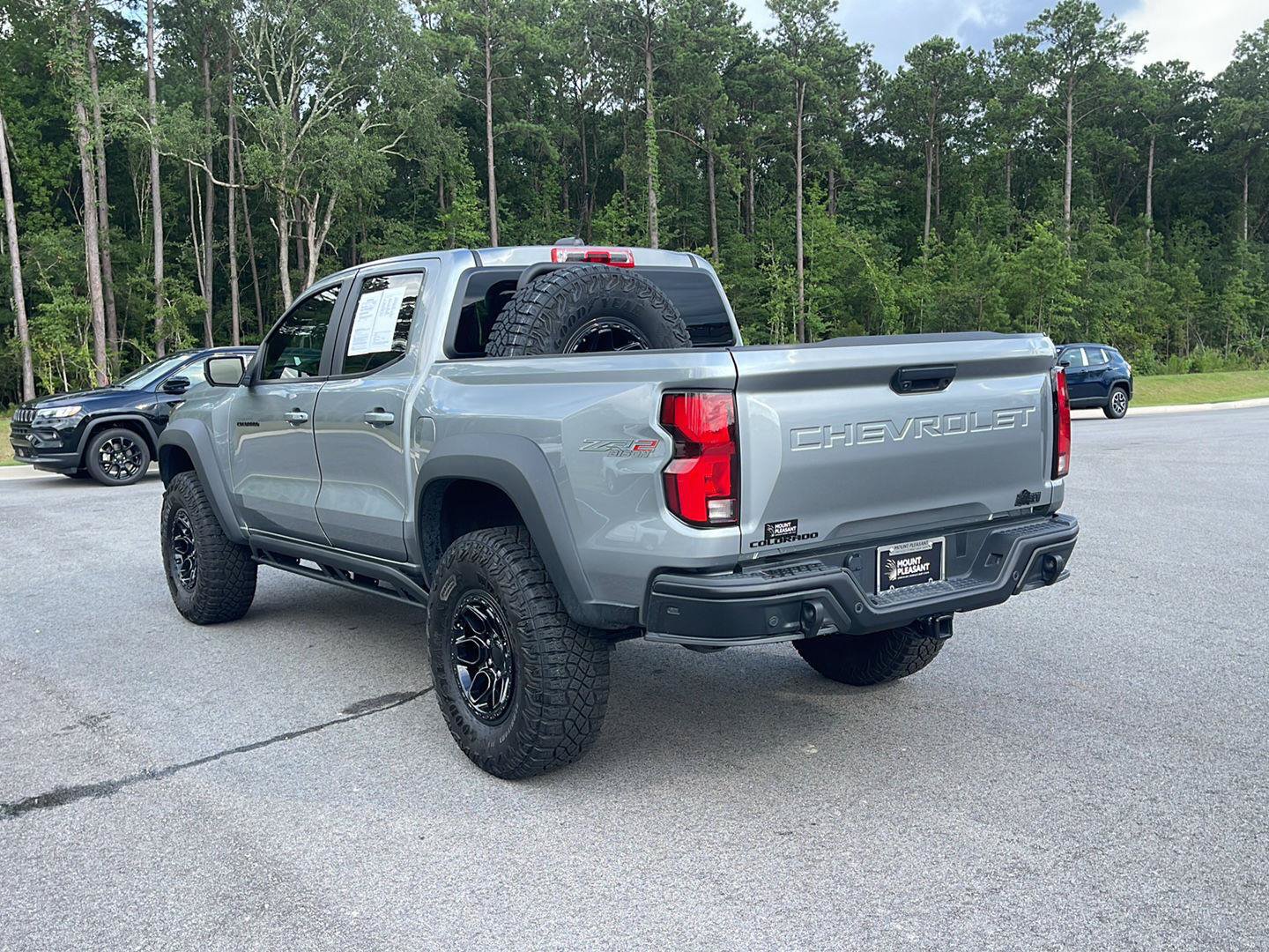 Used 2024 Chevrolet Colorado ZR2 w/ ZR2 Bison Edition AWD/4WD image 6
