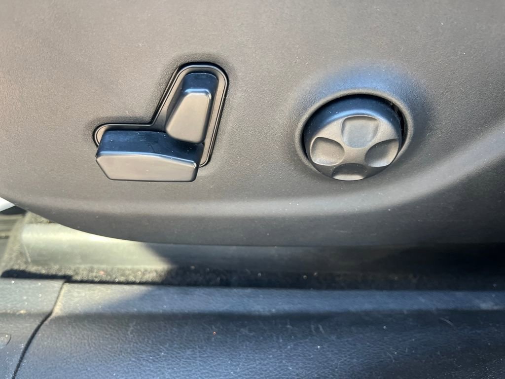 Used 2021 Jeep Cherokee Latitude Lux w/ Sun & Sound Group image 26