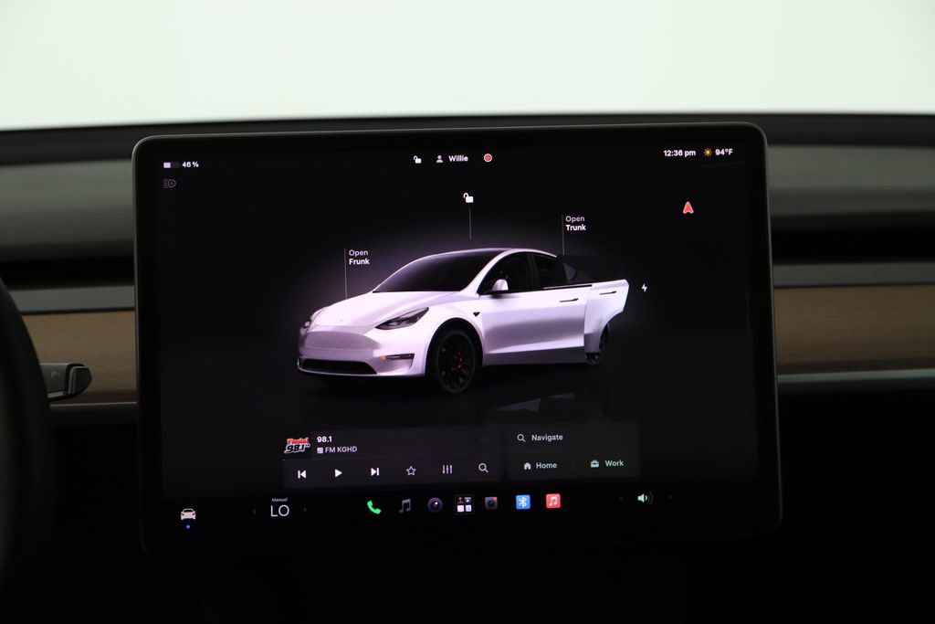 Used 2023 Tesla Model Y Performance AWD/4WD image 18