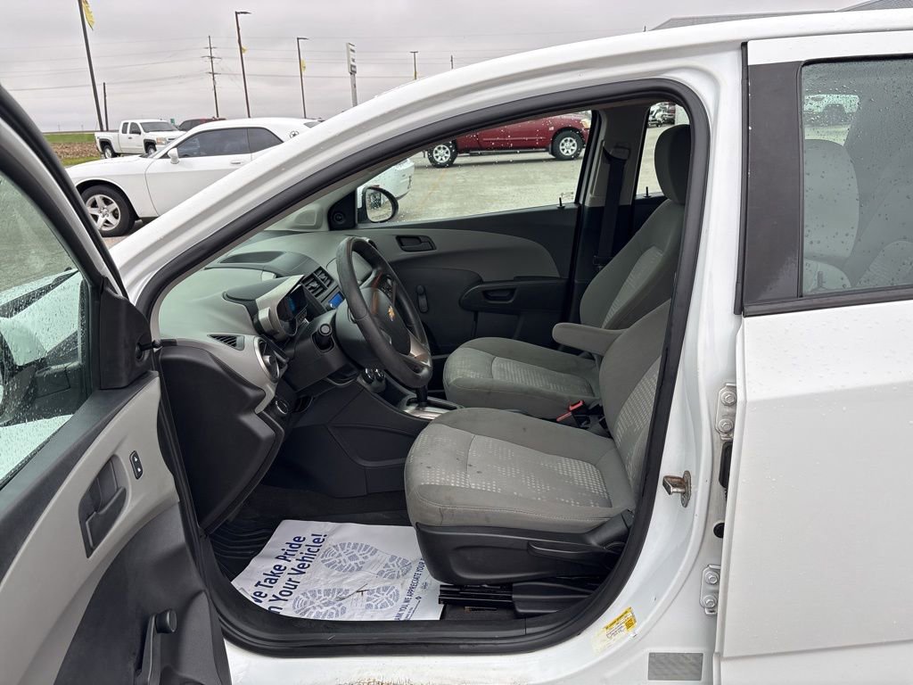 Used 2016 Chevrolet Sonic LS FWD image 27