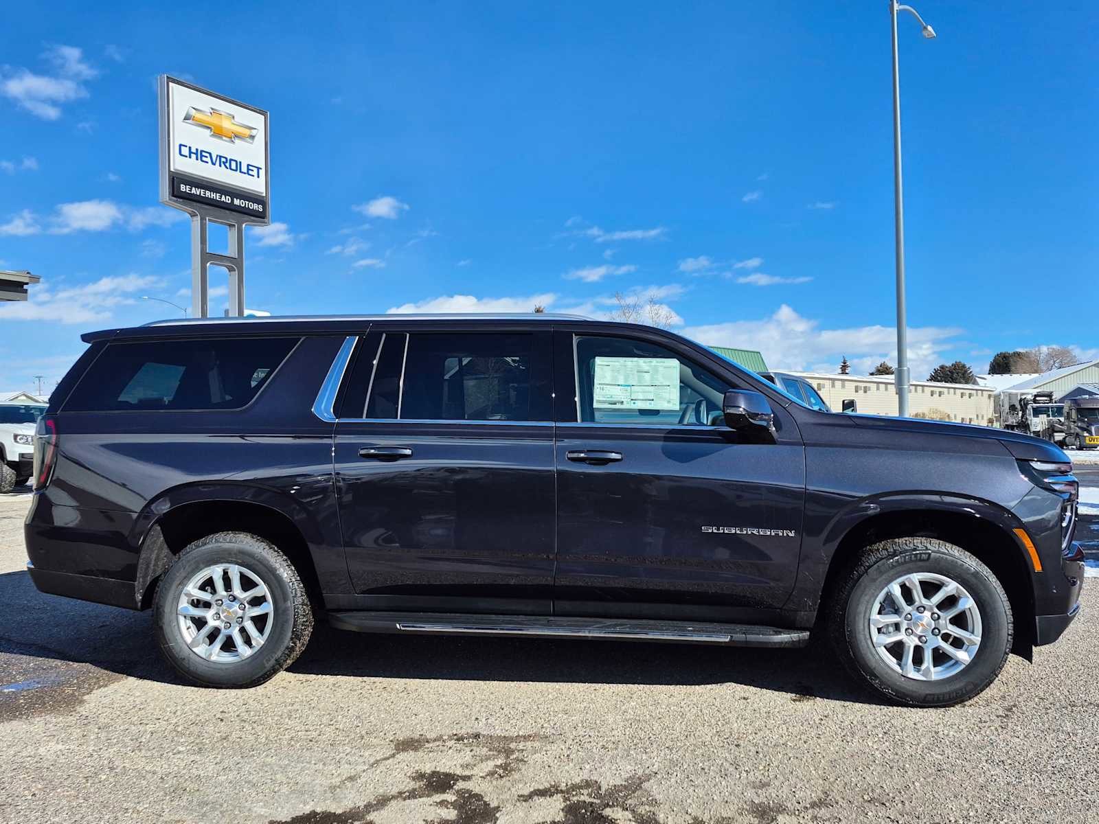 New 2026 Chevrolet Suburban LT w/ Comfort Package image 2