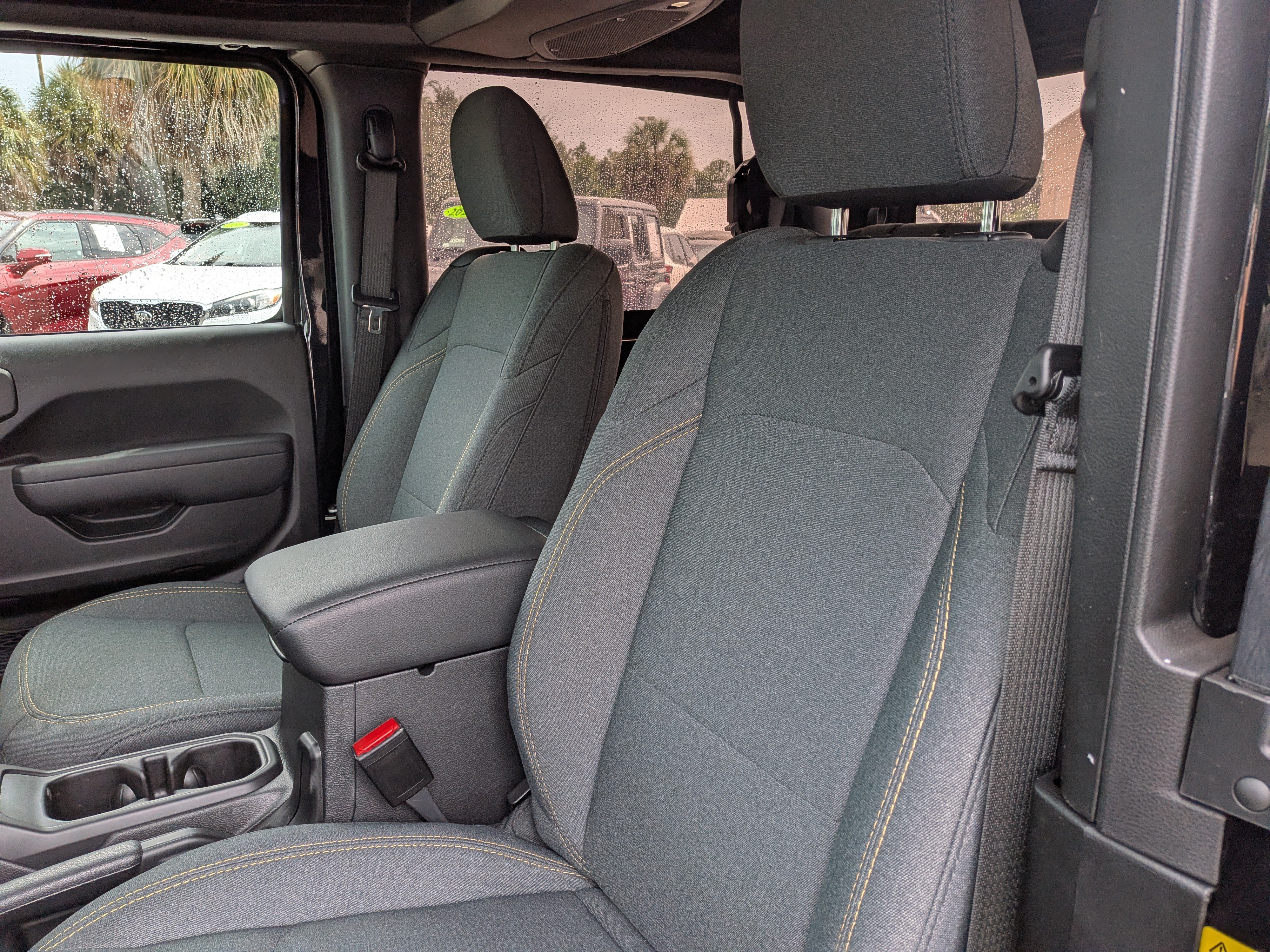 Used 2024 Jeep Wrangler Sport AWD/4WD image 17