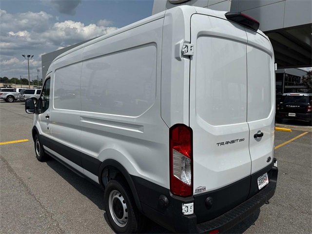 New 2025 Ford Transit 250 148 Medium Roof image 7