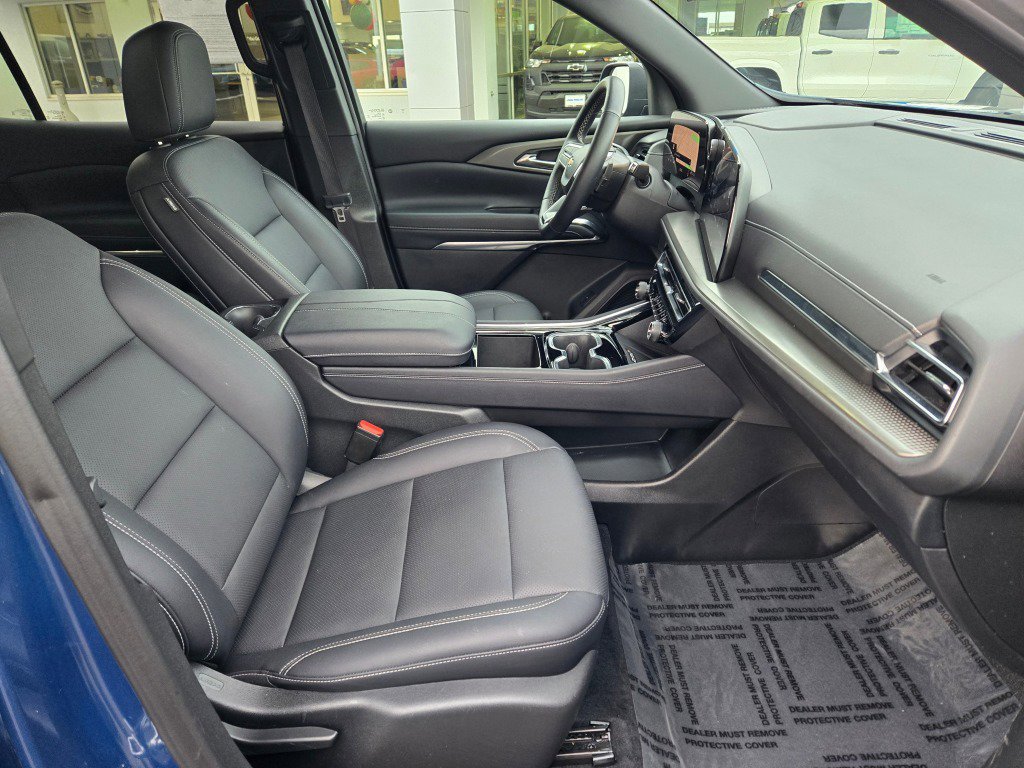 Certified 2025 Chevrolet Traverse LT image 6