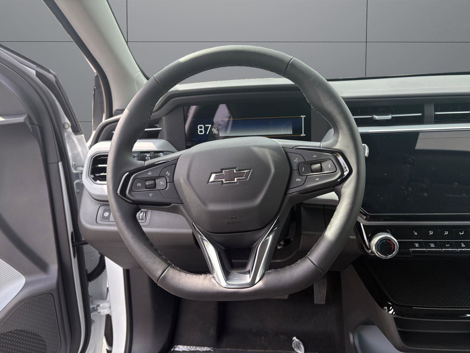 New 2027 Chevrolet Bolt LT w/ Comfort Package FWD image 11