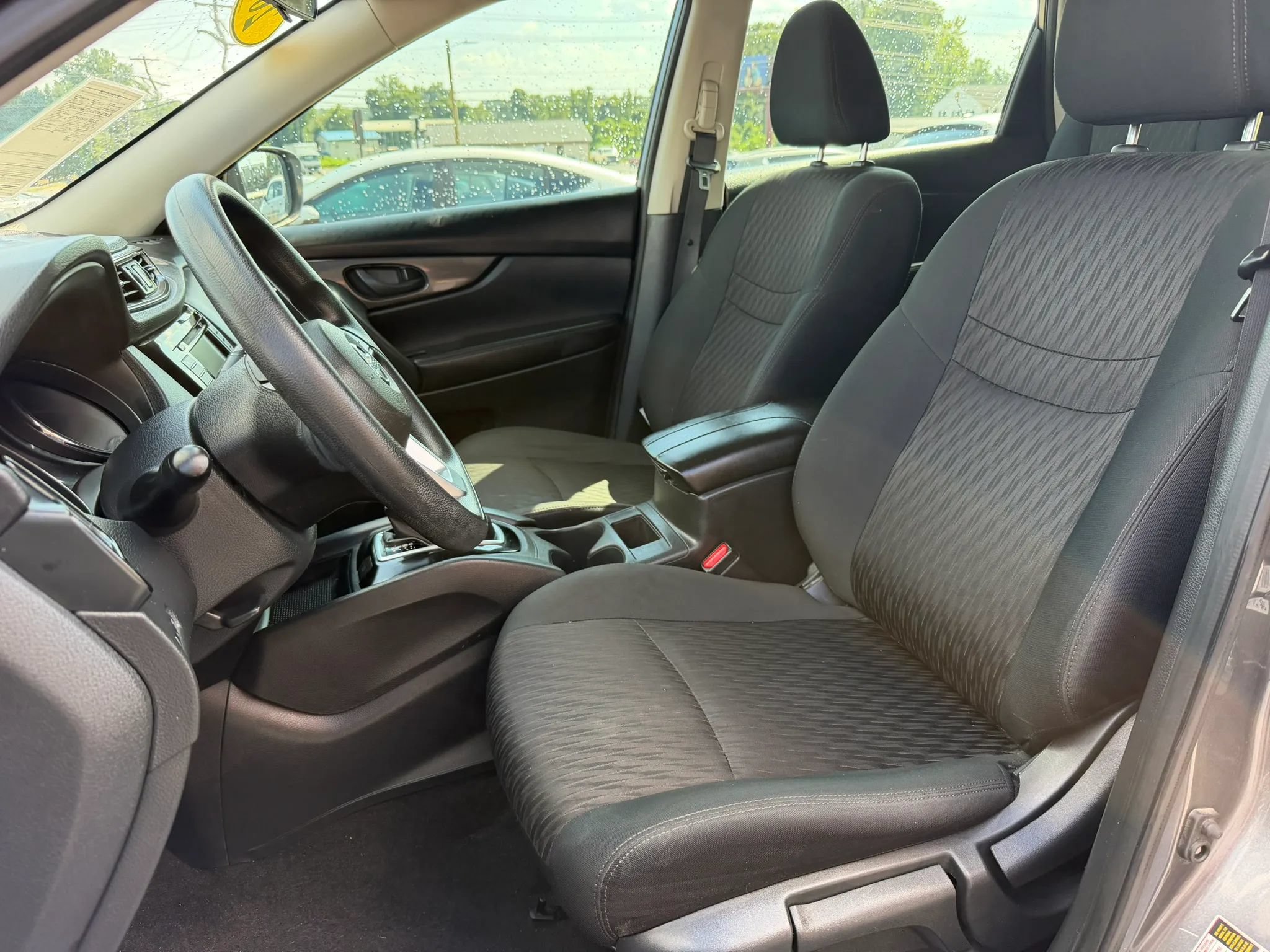Used 2020 Nissan Rogue S AWD/4WD image 10
