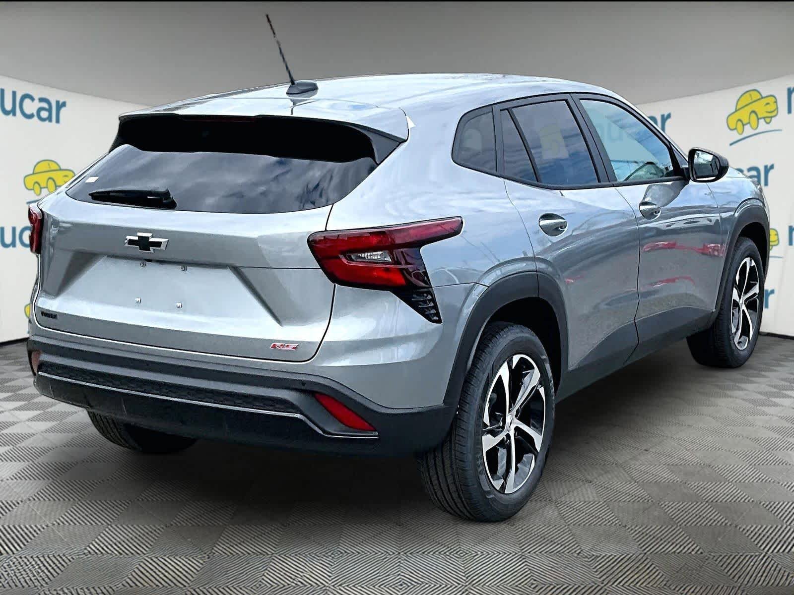 New 2026 Chevrolet Trax RS w/ Driver Confidence Package FWD image 7