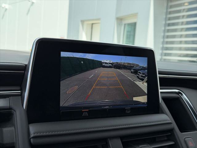 Used 2023 GMC Yukon XL SLE AWD/4WD image 30