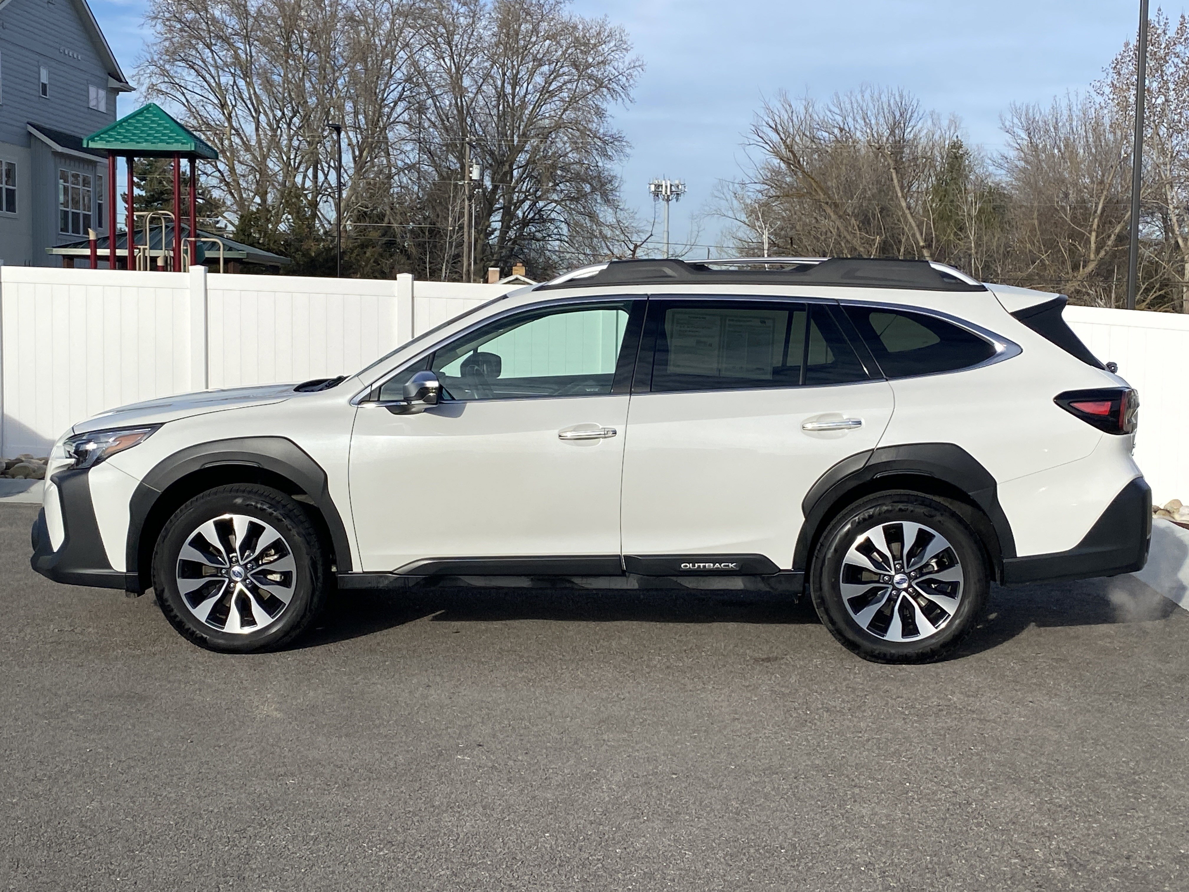 Used 2024 Subaru Outback Touring XT image 3