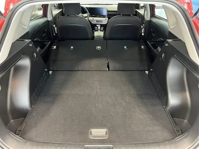 Used 2025 Hyundai Kona SEL AWD/4WD image 19