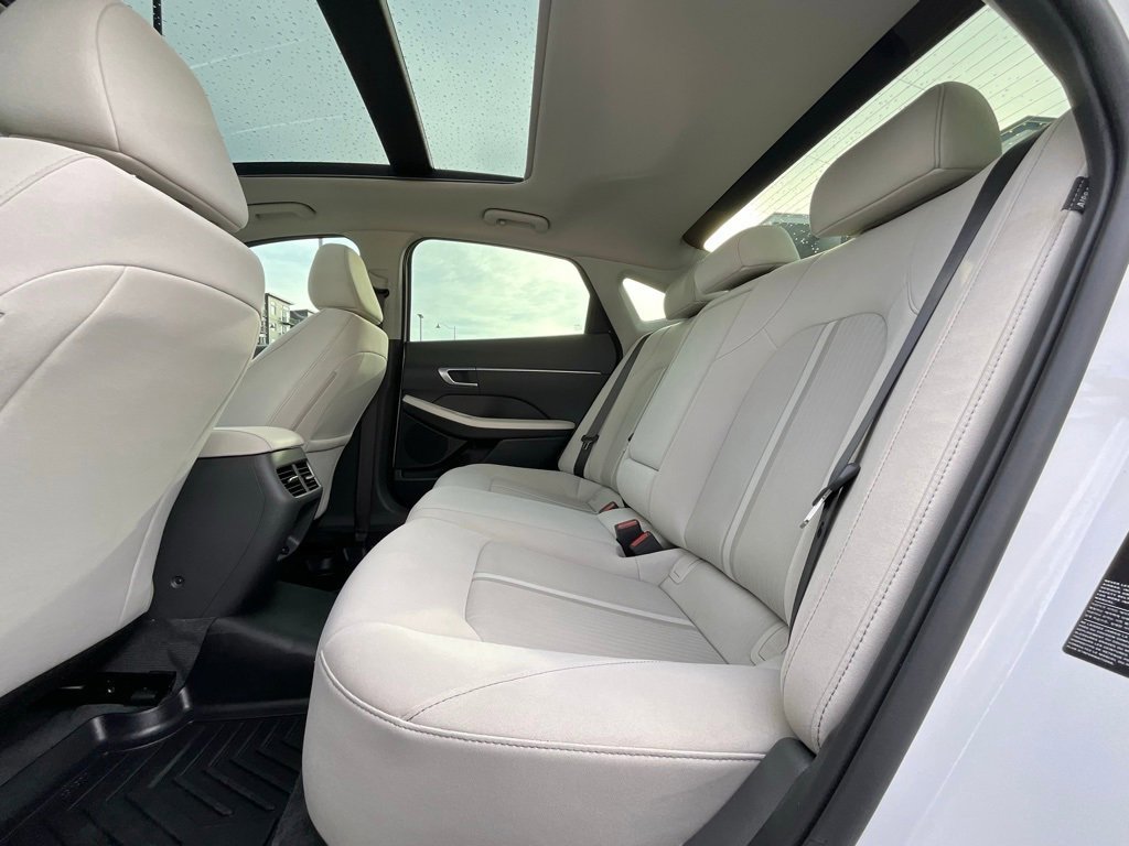 Used 2021 Hyundai Sonata SEL w/ Convenience Package image 13