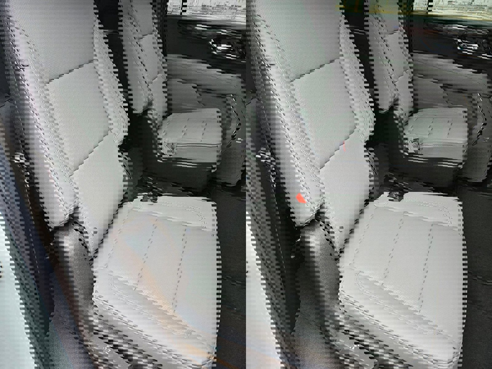 New 2026 GMC Yukon XL Elevation image 29