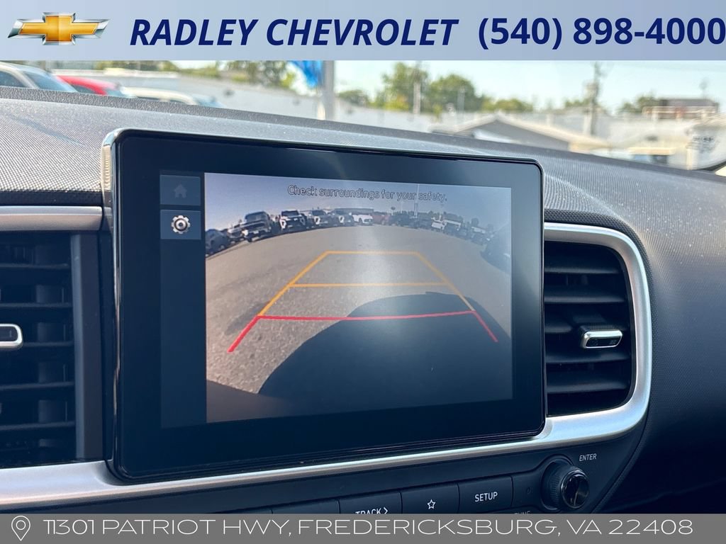 Used 2025 Hyundai Venue SEL FWD image 9