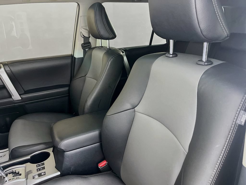 Used 2024 Toyota 4Runner SR5 Premium w/ Moonroof Package AWD/4WD image 28
