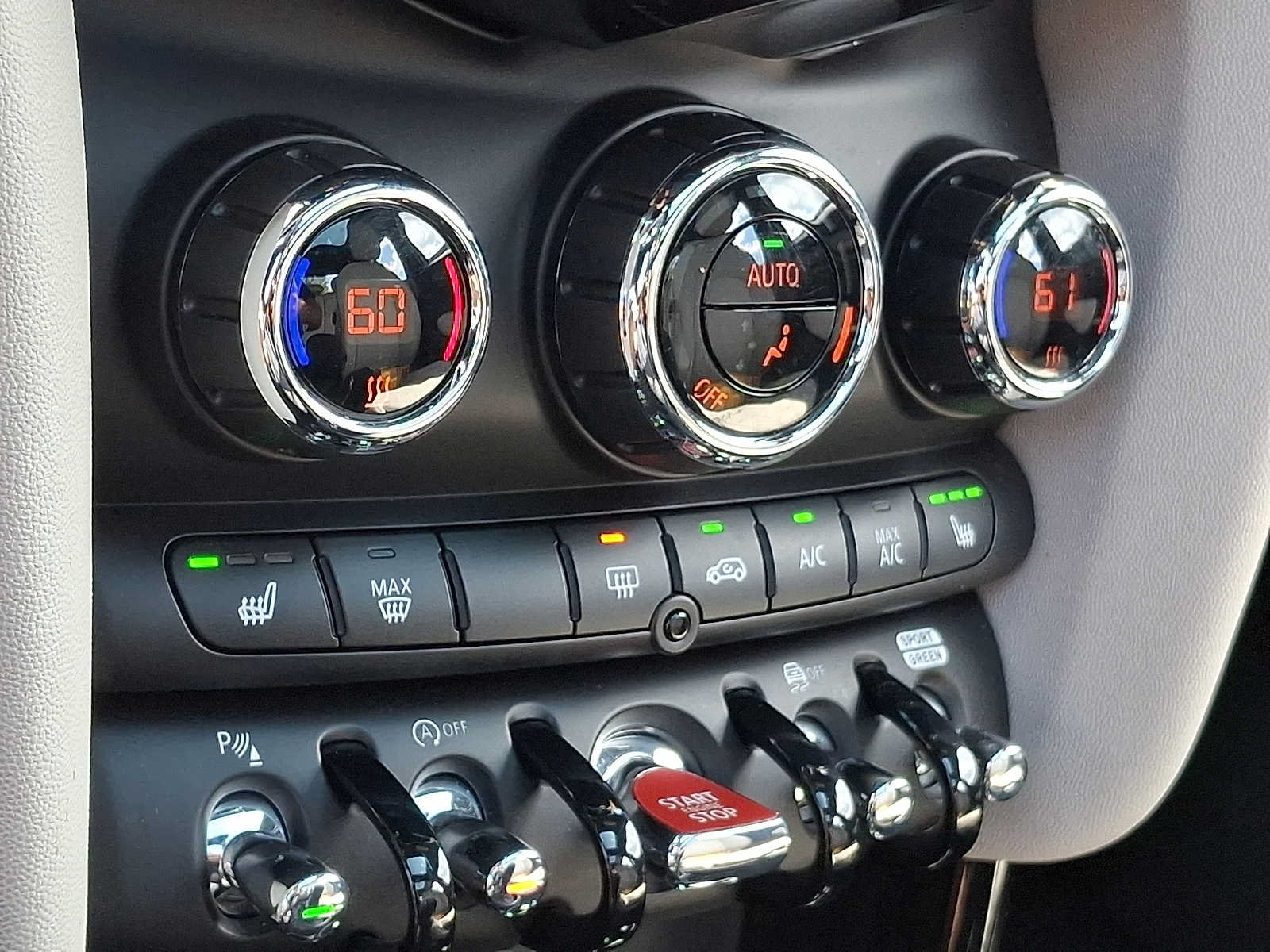 Used 2024 MINI Cooper S FWD image 14