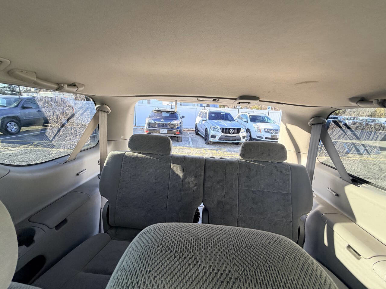 Used 2005 Toyota Sequoia SR5 image 30