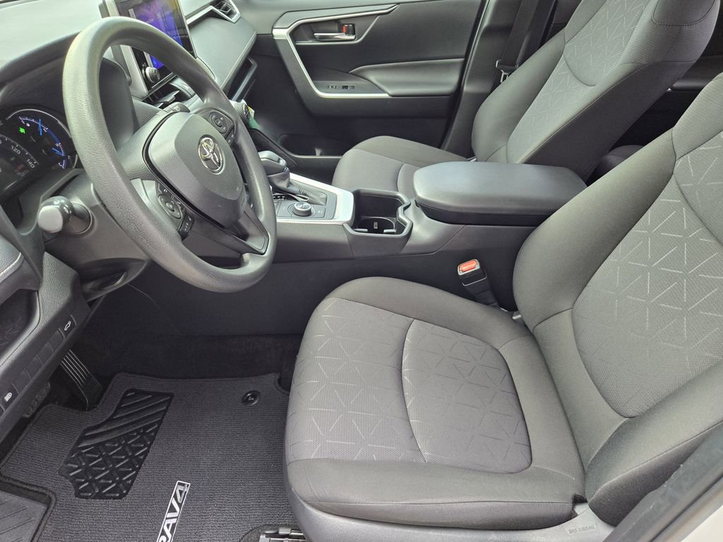 Used 2024 Toyota RAV4 XLE w/ Convenience Package image 8