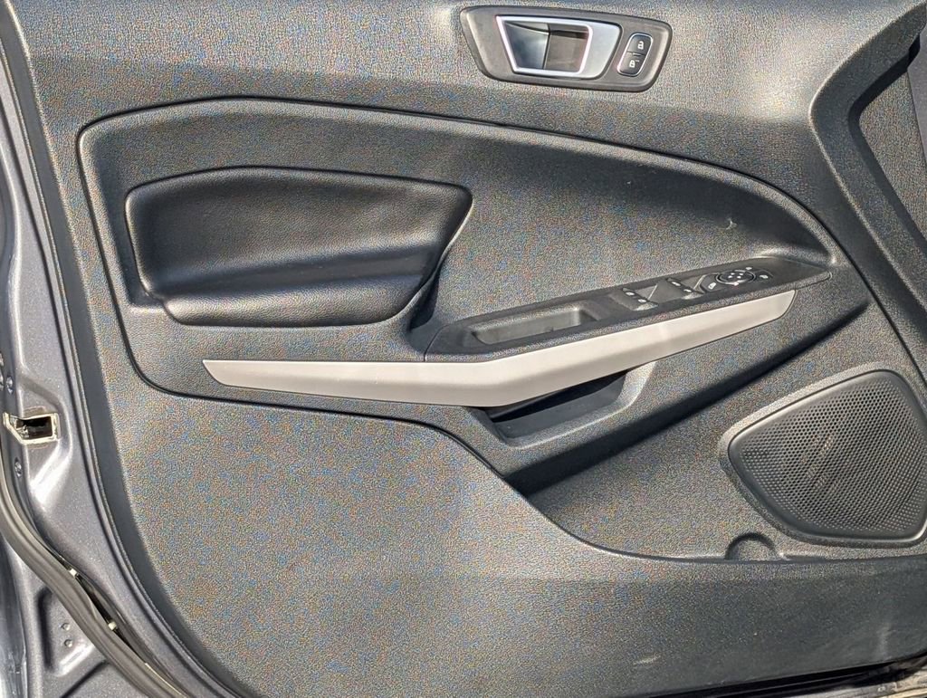 Used 2020 Ford EcoSport Titanium image 23