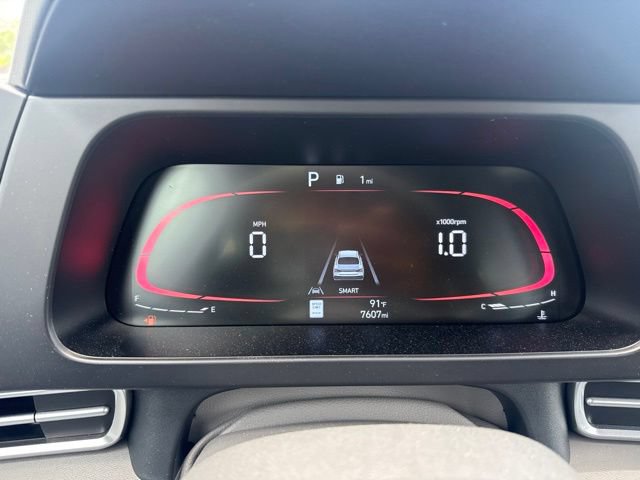 Used 2025 Hyundai Elantra Sport FWD image 16