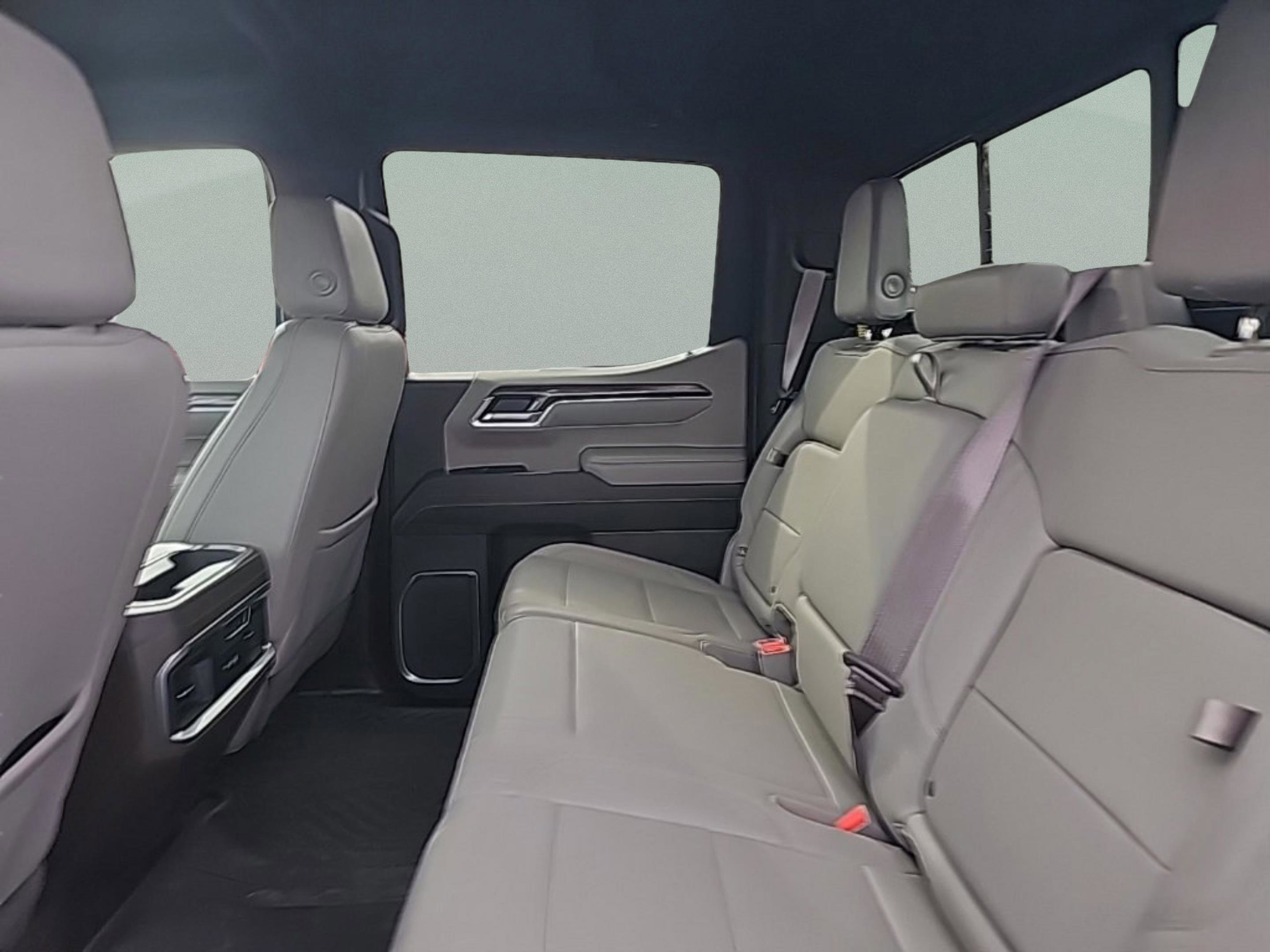 Used 2023 Chevrolet Silverado 1500 LTZ image 21