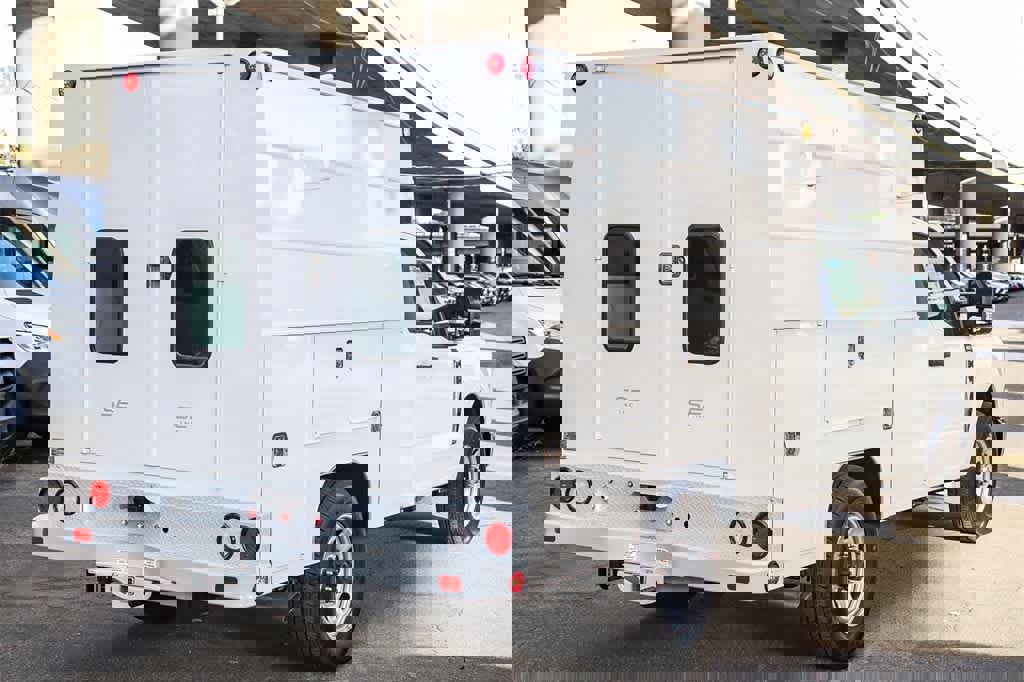 New 2026 Ford F350 XL w/ XL Chrome Package image 6