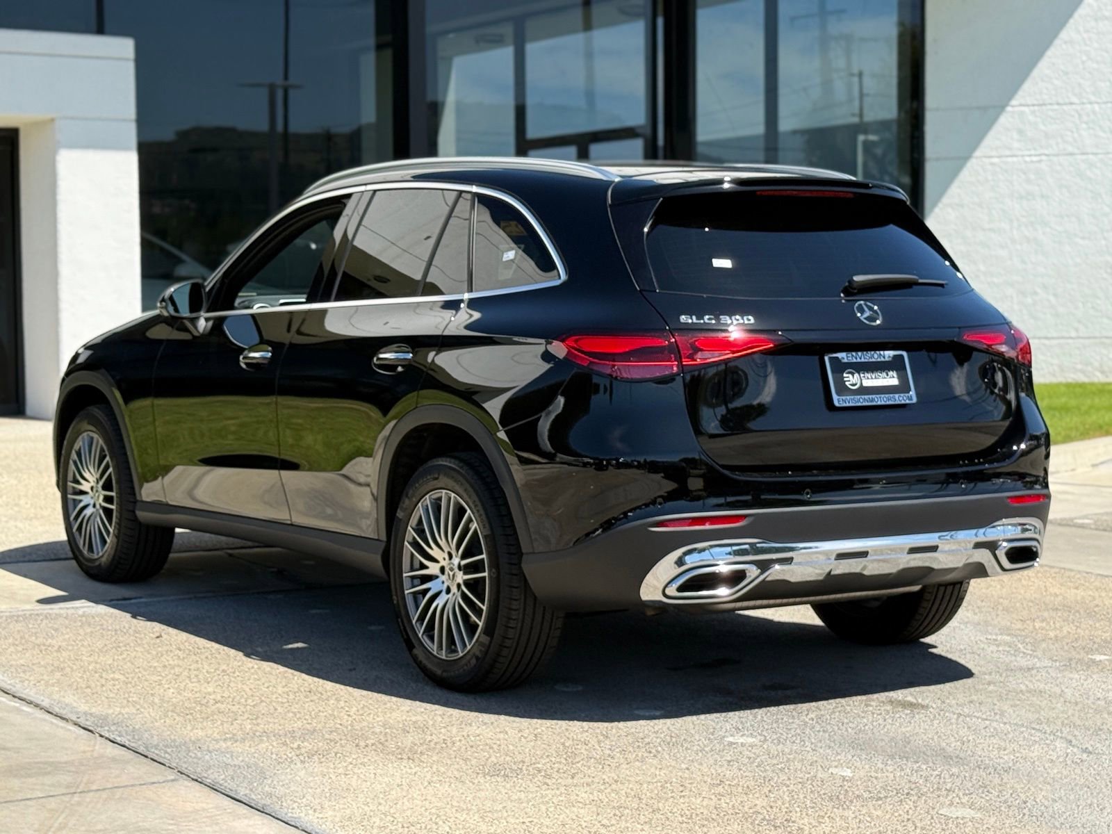 Used 2025 Mercedes-Benz GLC 300 image 10