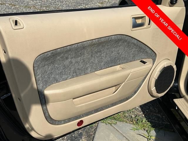 Used 2007 Ford Mustang GT Premium image 11