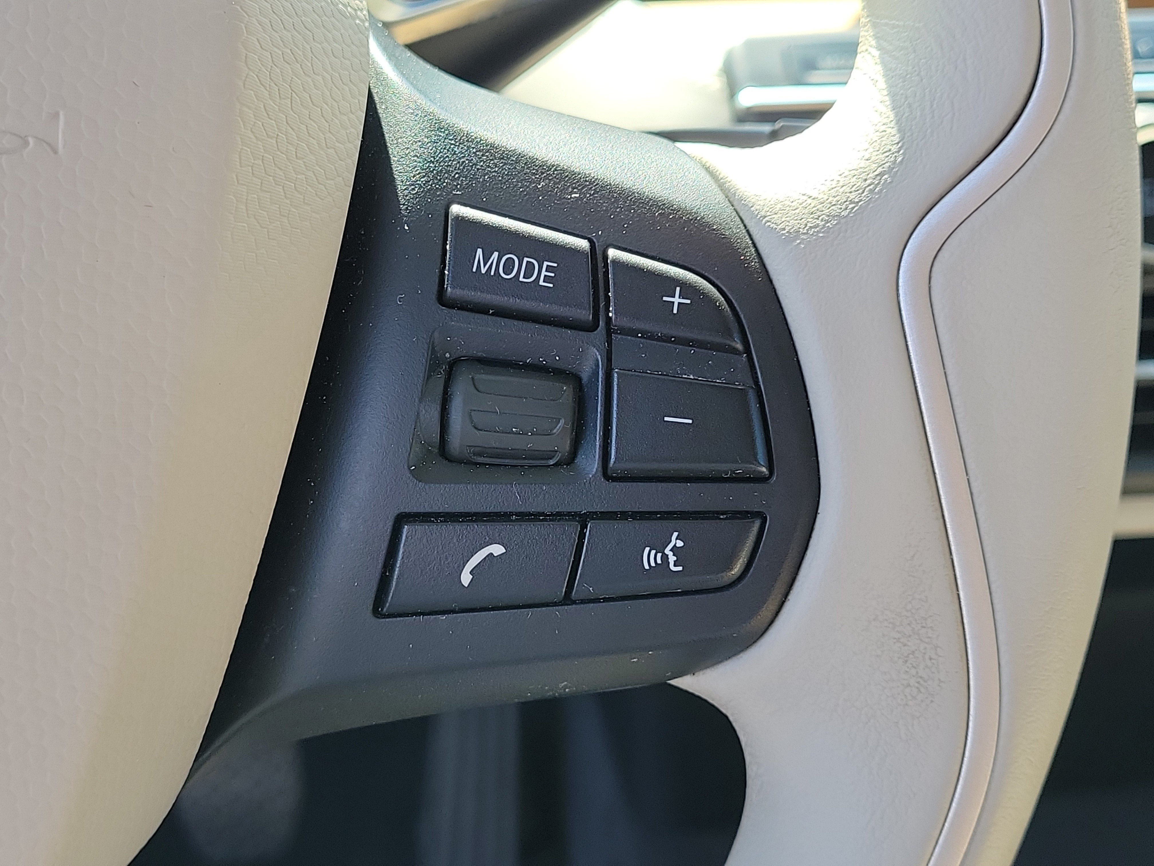 Used 2015 BMW i3 w/ Range Extender RWD image 28