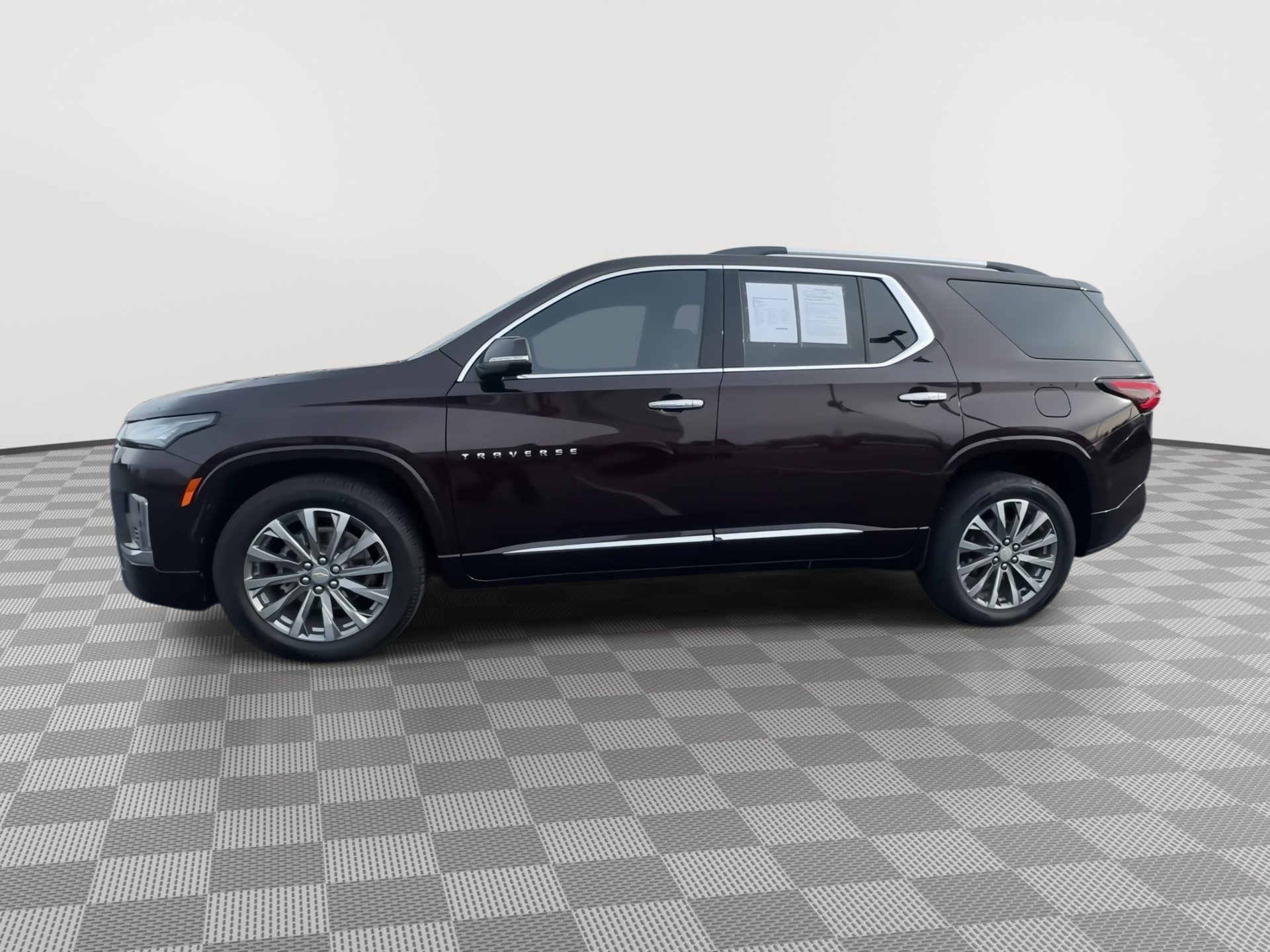 Used 2022 Chevrolet Traverse Premier w/ LPO, Floor Liner Package image 5