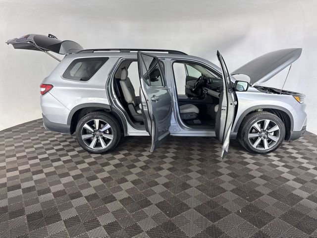 Certified 2023 Honda Pilot Touring image 16