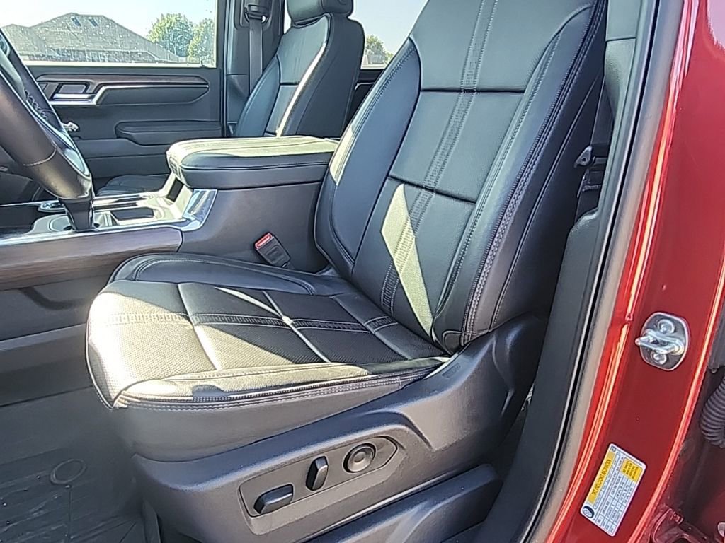 Used 2025 Chevrolet Silverado 1500 High Country w/ Technology Package RWD image 26