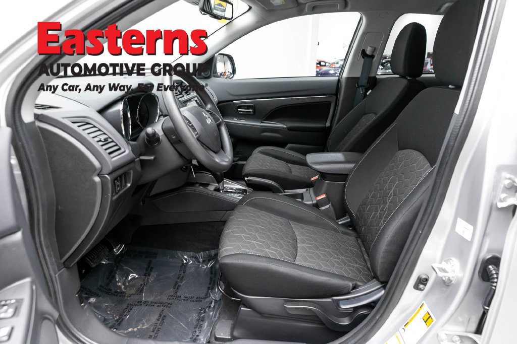 Used 2025 Mitsubishi Outlander Sport SE AWD/4WD image 15