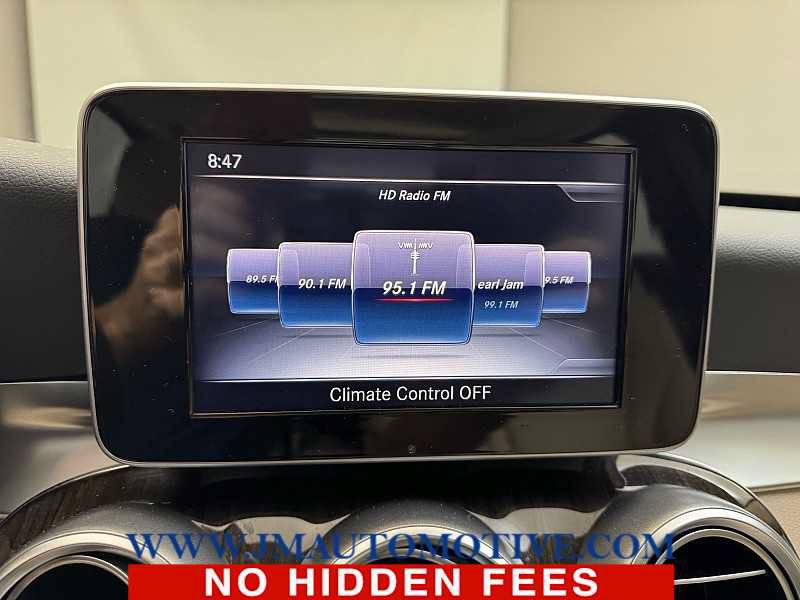 Used 2017 Mercedes-Benz C 300 4MATIC Sedan image 23