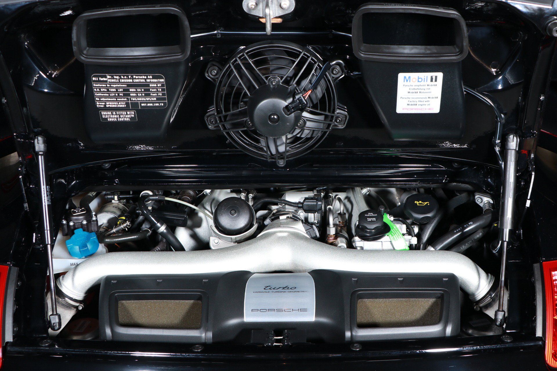 Used 2008 Porsche 911 Turbo AWD/4WD image 38