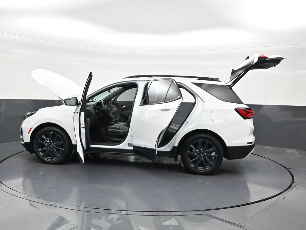 Used 2024 Chevrolet Equinox RS w/ RS Leather Package FWD image 38