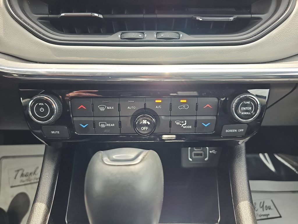 Used 2022 Jeep Compass Limited AWD/4WD image 23