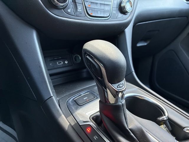 Used 2022 Chevrolet Equinox LT image 32