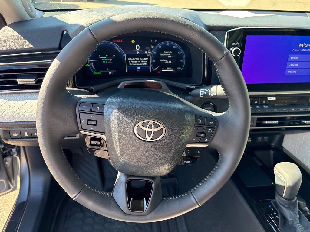Used 2026 Toyota Camry XLE AWD/4WD image 21