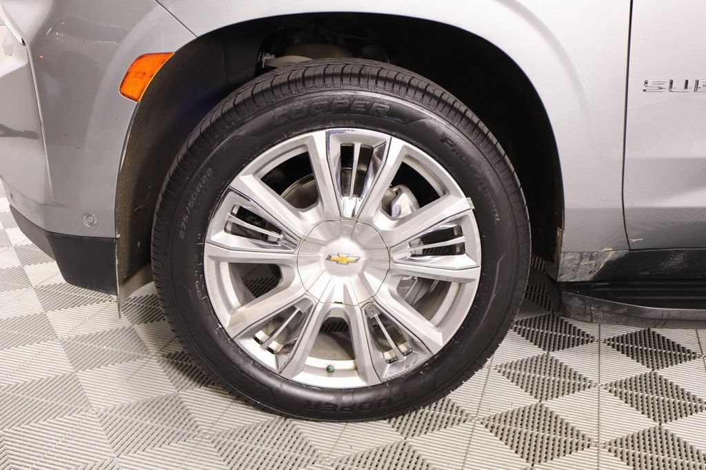 Used 2024 Chevrolet Suburban High Country w/ Advanced Technology Package AWD/4WD image 19
