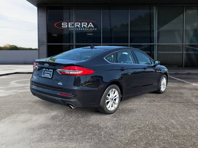 Used 2020 Ford Fusion SE FWD image 5