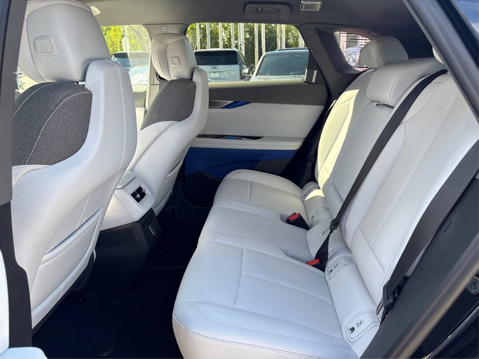 New 2026 Cadillac Optiq Luxury 1 RWD image 10