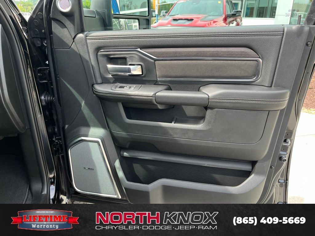 New 2026 RAM 2500 Laramie w/ Night Edition AWD/4WD image 30