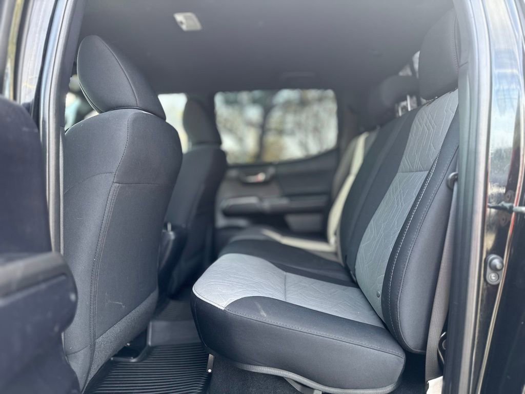 Used 2020 Toyota Tacoma TRD Off-Road image 16